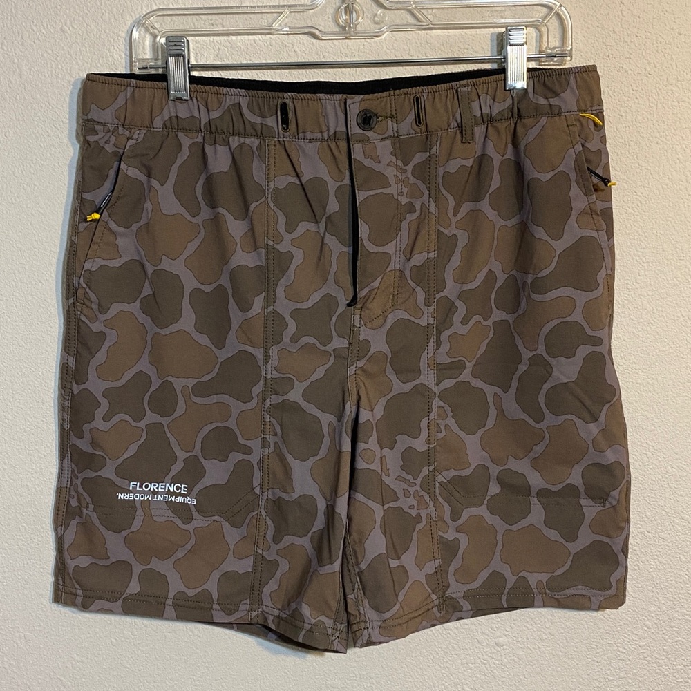JJ Florence Men's Camo Hybrid Shorts - Brown